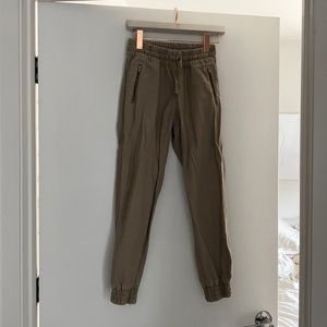 Aritzia TNA pants